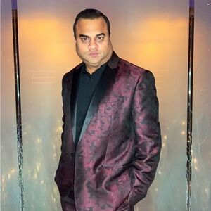 Meet your Posher, Amar